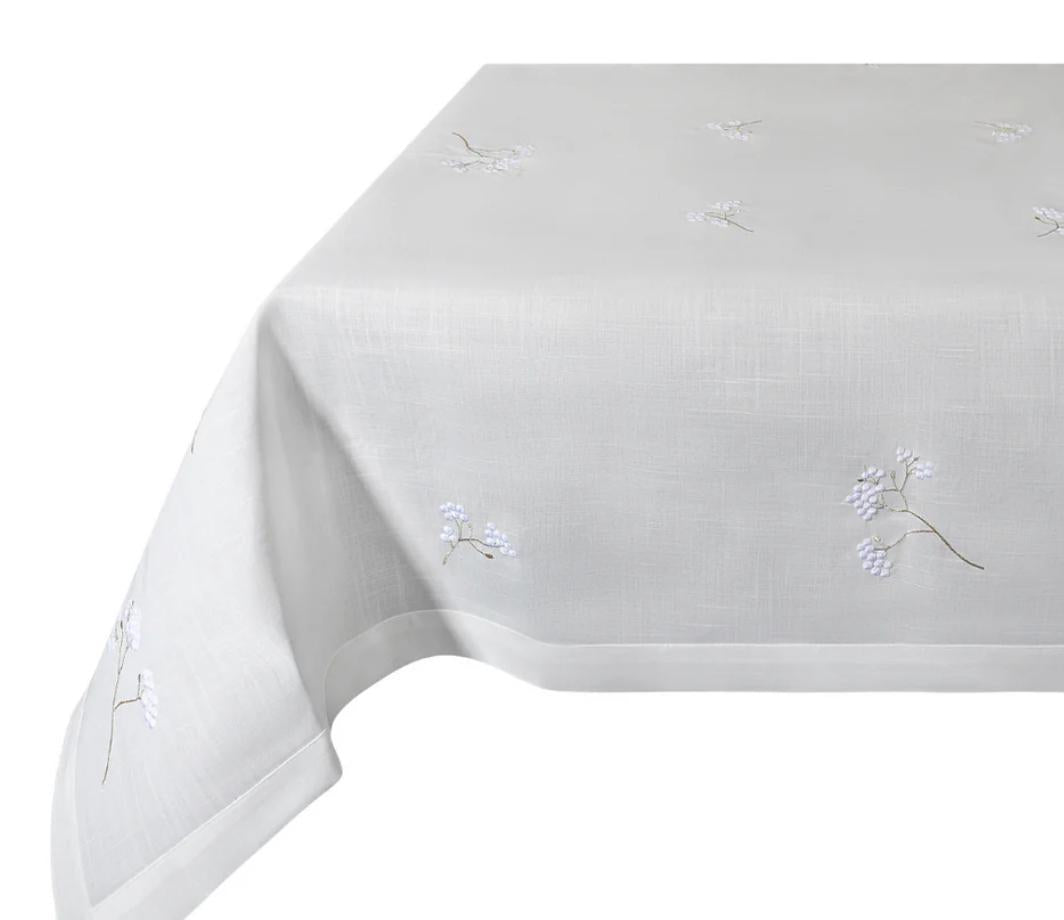 Blossom White Cloth Napkins (6 Count)