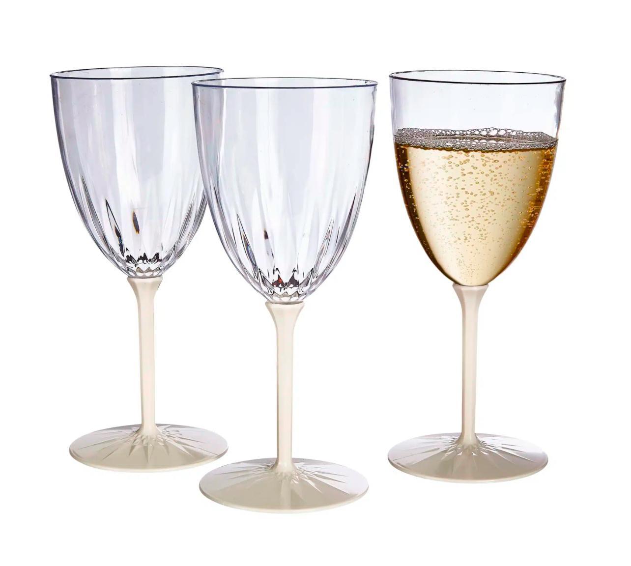 Vintage Cream Plastic Wine Glasses (6 Count)
