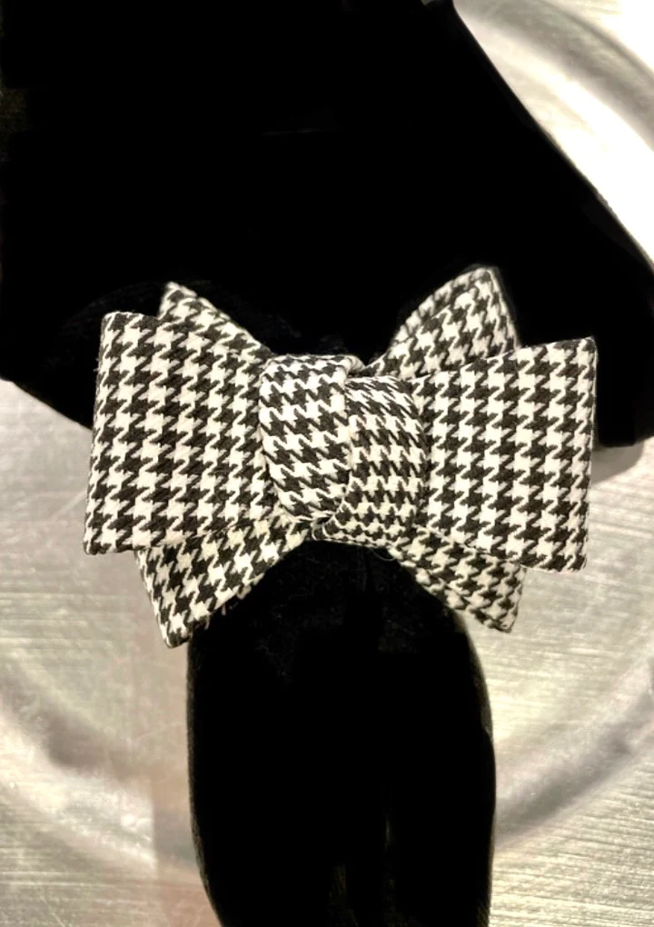 Houndstooth Bow Napkin Rings (6 Count) - Set With Style