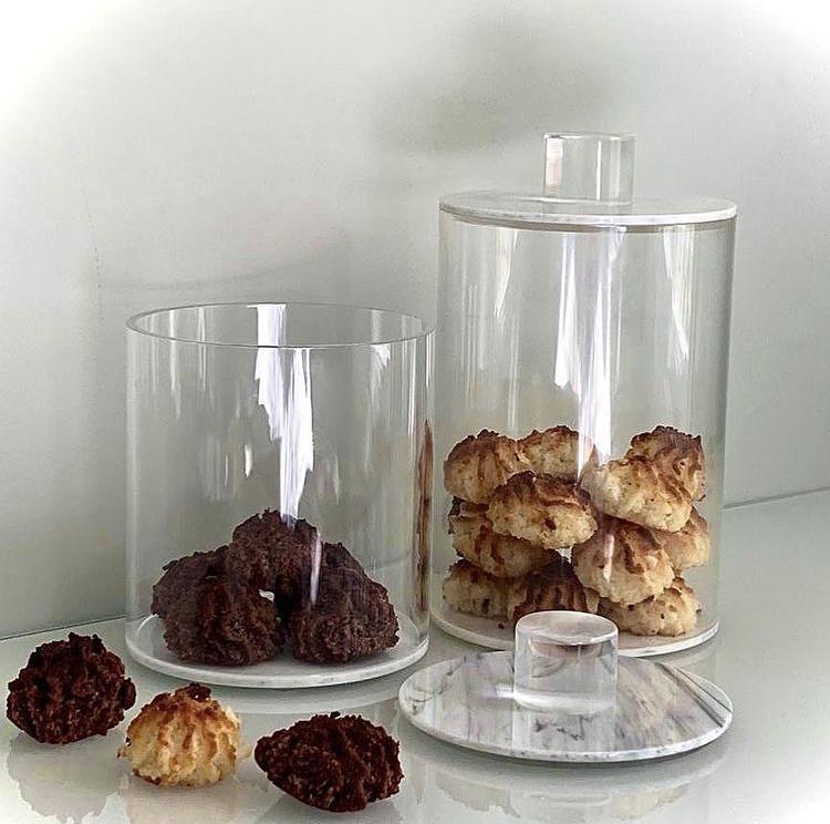 Luxe Round Marble Canister, Lucite - Set With Style